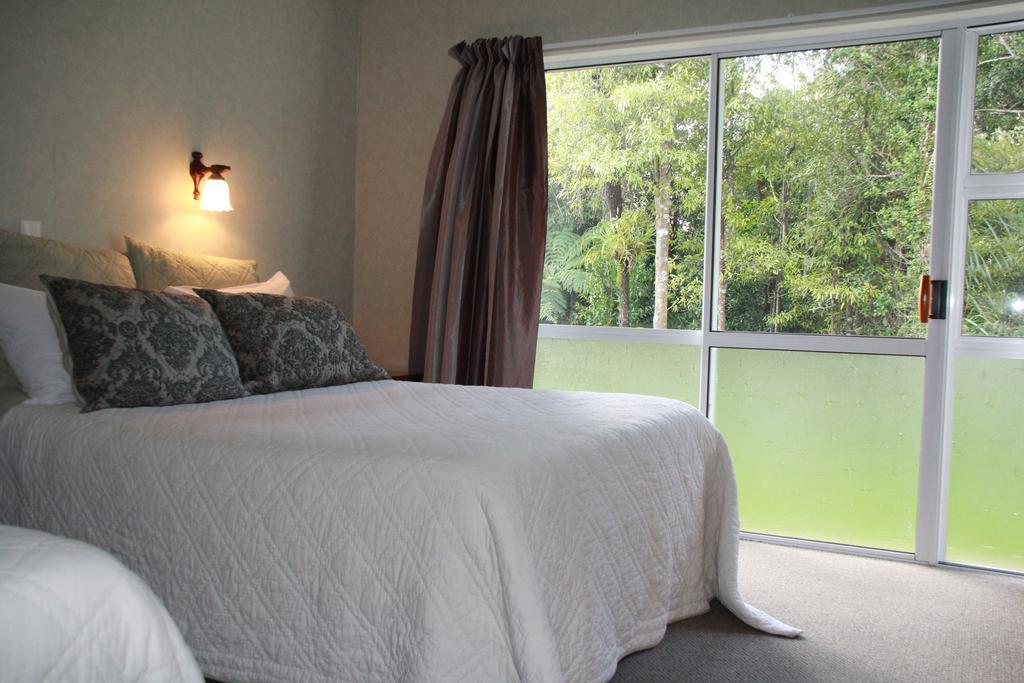 Patuha Rainforest Retreat Okato المظهر الخارجي الصورة