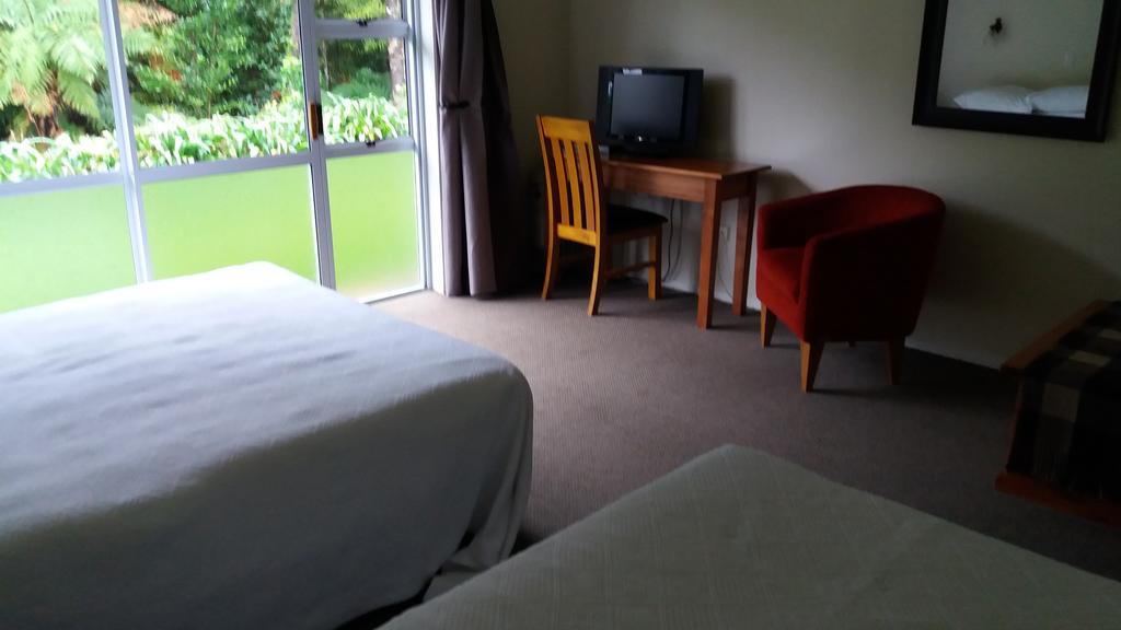 Patuha Rainforest Retreat Okato المظهر الخارجي الصورة